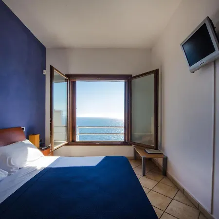 Apartment Studio La Rosa-1 By Interhome *